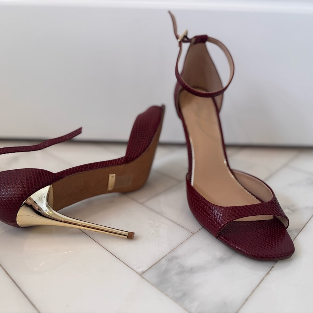 Guess by Marciano Burgundy and Gold Heels